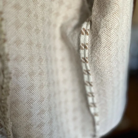 NWT Chic Houndstooth Cardigan with Pearl Buttons - Chanel style - Picture 6 of 9